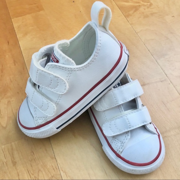 Converse Other - Infant Chuck Taylor All Star Leather Low Top